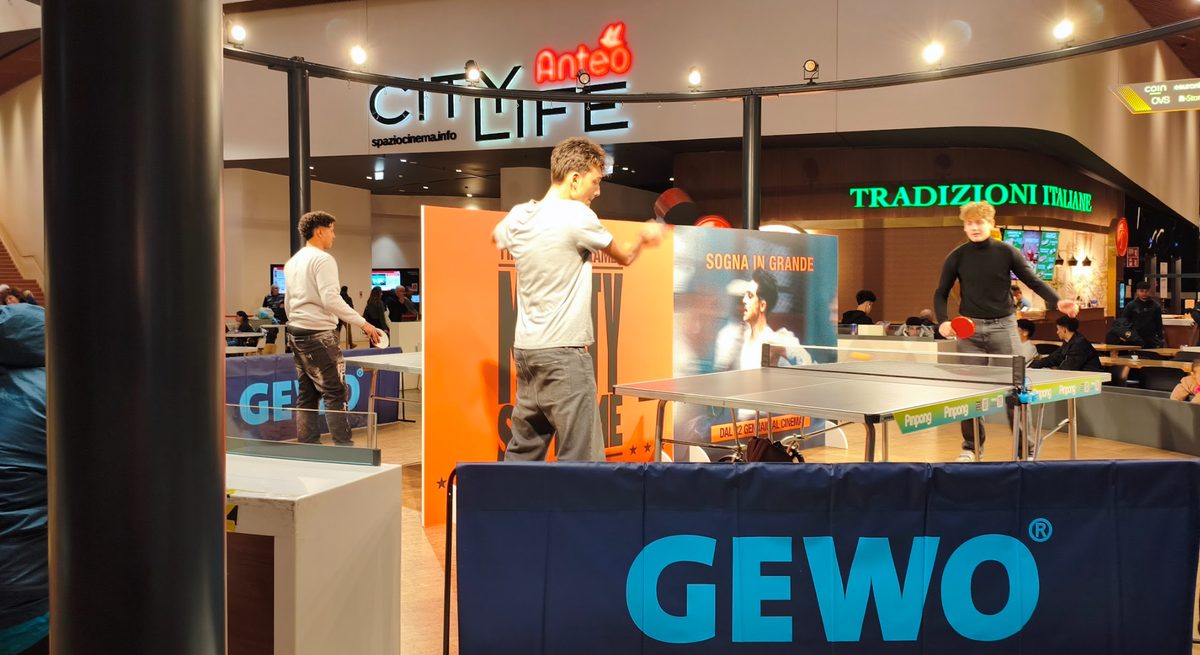 Evento ping pong a CityLife Milano